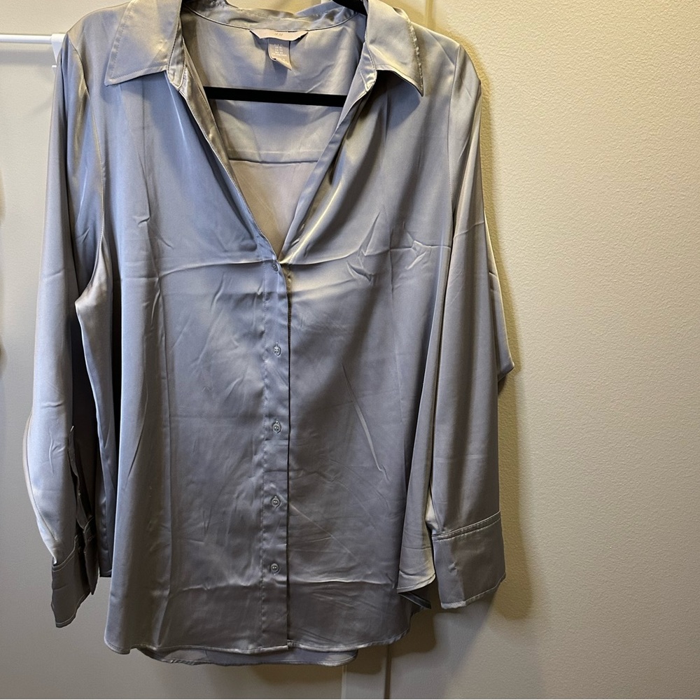 Silver grey silky collared shirt oversized h&m